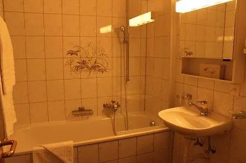 ホテル Restaurant Bellevue Onnens